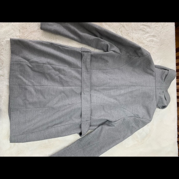 Le Château Woman’s Jacket - Picture 2 of 3